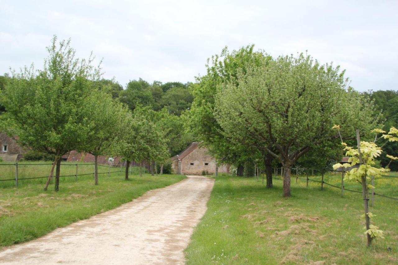 Gîte de la vallée Saint-Hilaire-la-Gravelle Extérieur photo